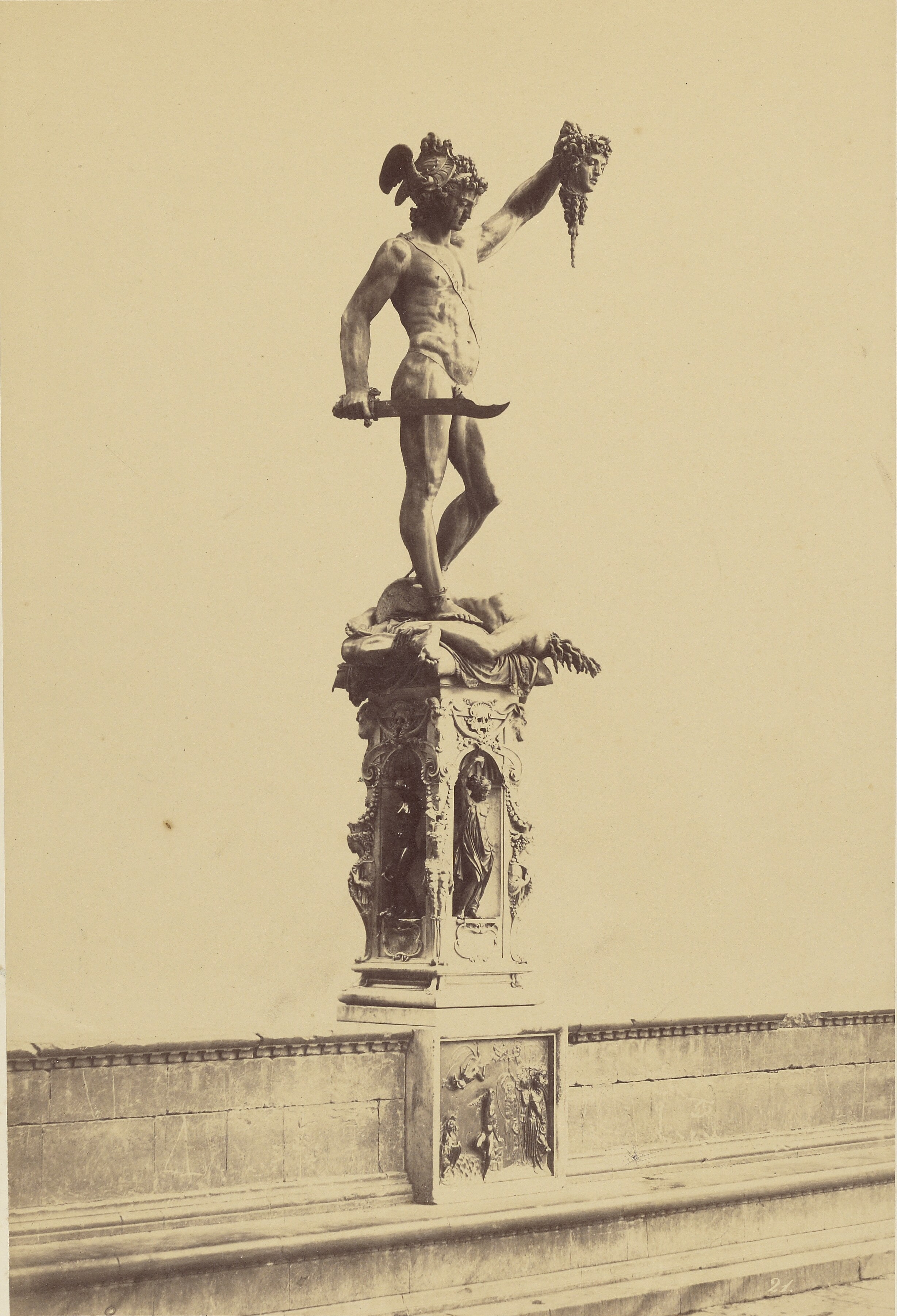 Perseus by Benvenuto Cellini