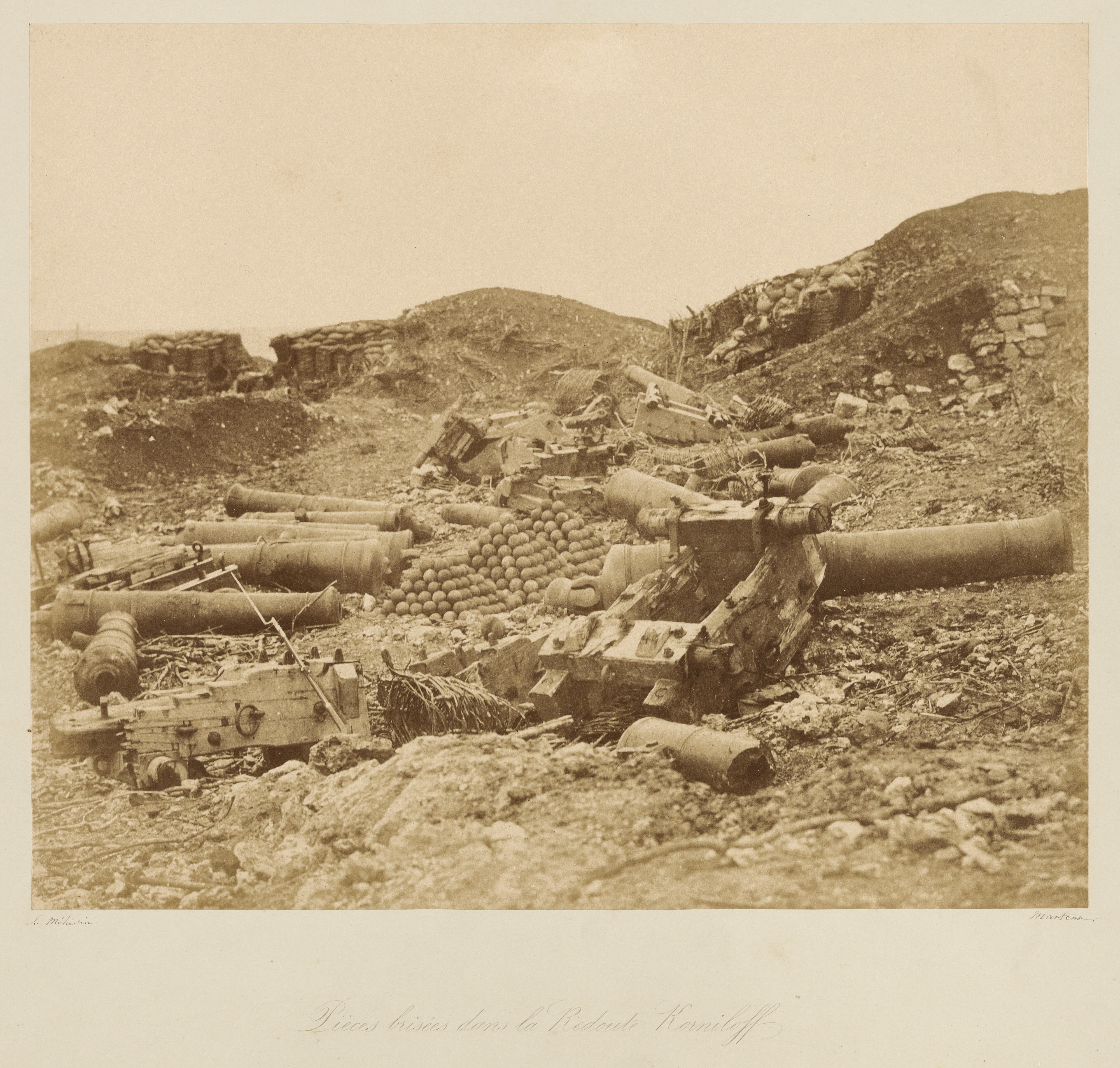 Broken Cannons in Korniloff Redoubt (Pieces brisees dans le Redoute Korniloff).