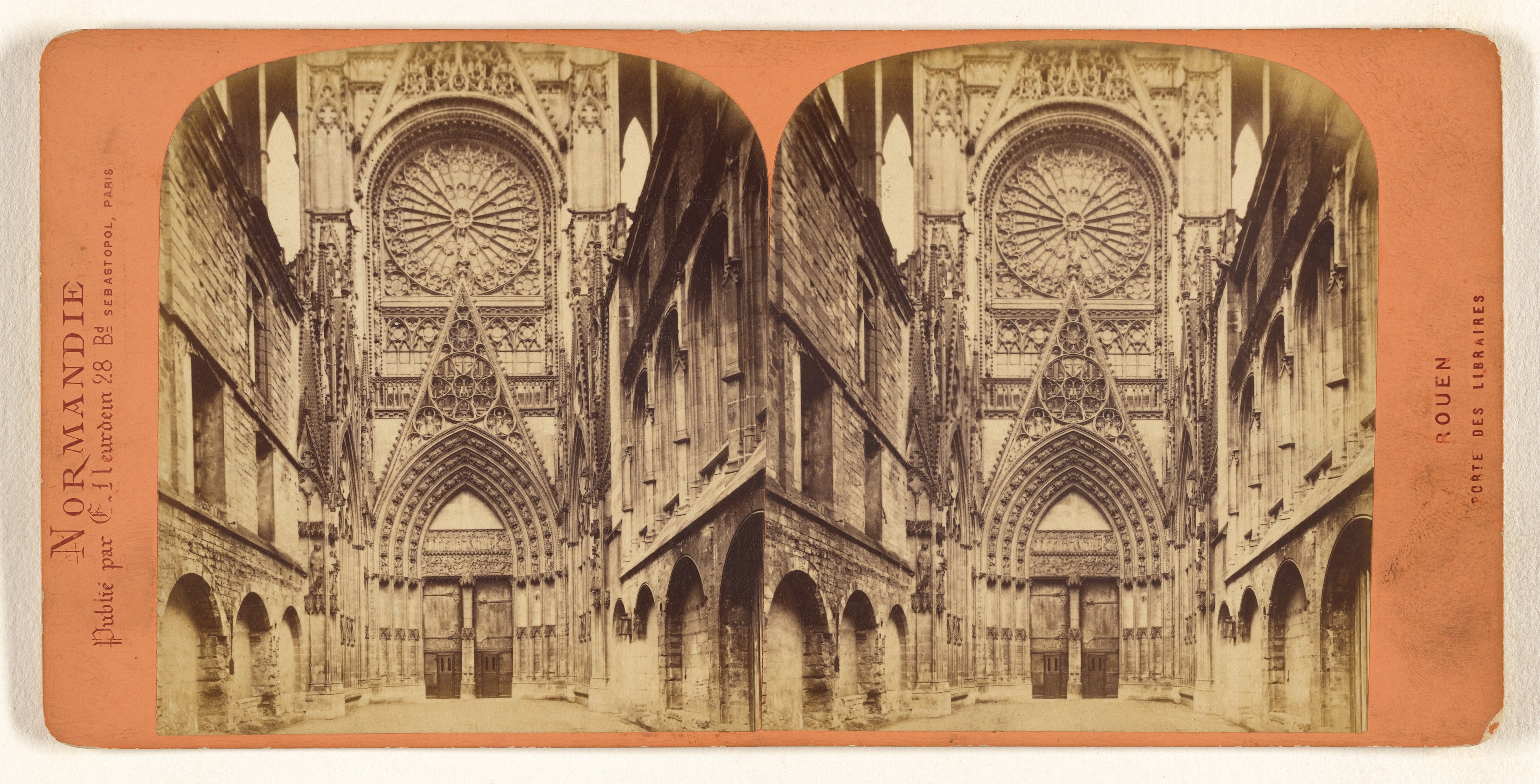 Normandie. Rouen. Porte des Libraires.