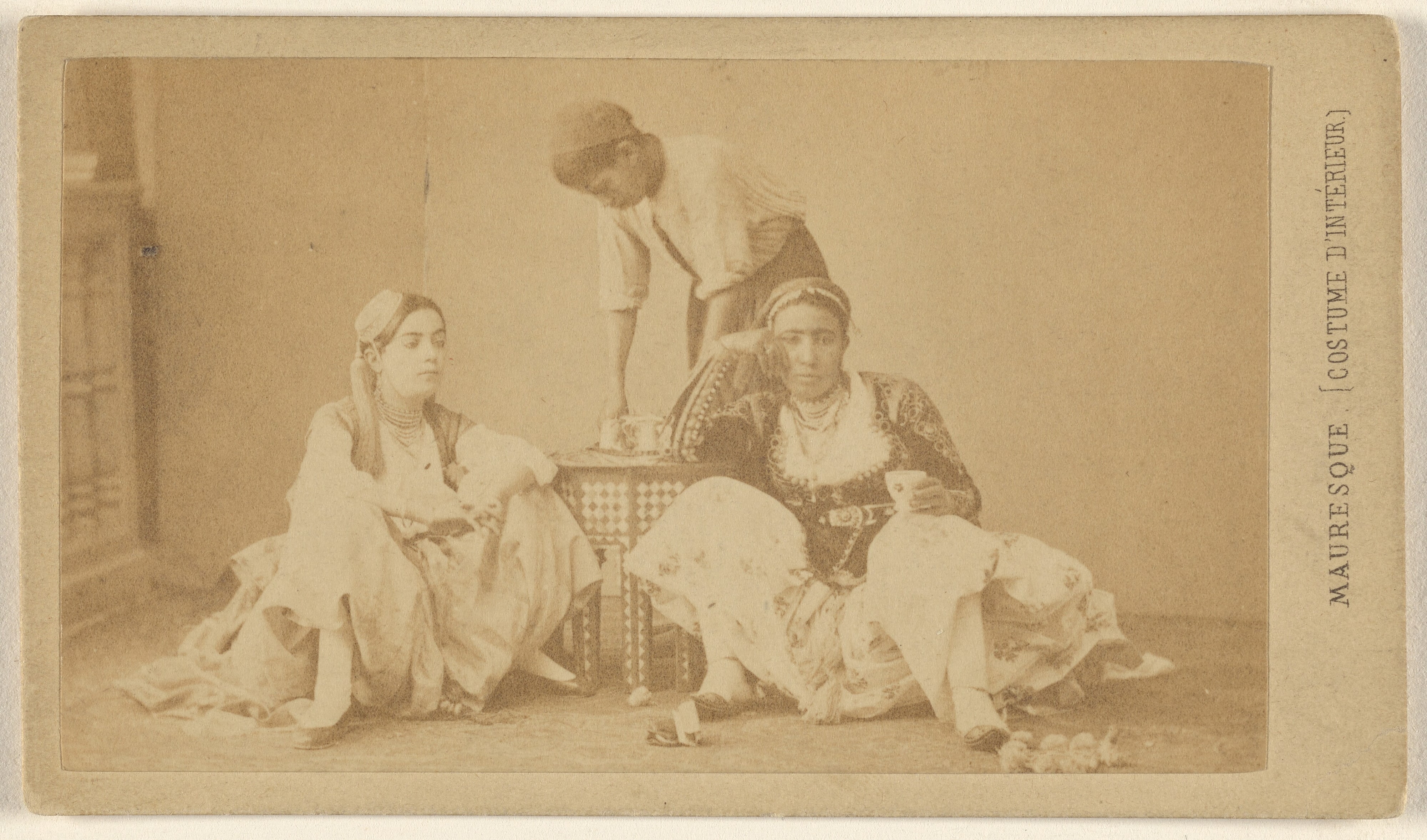 Mauresque [Costume D'Interieur]