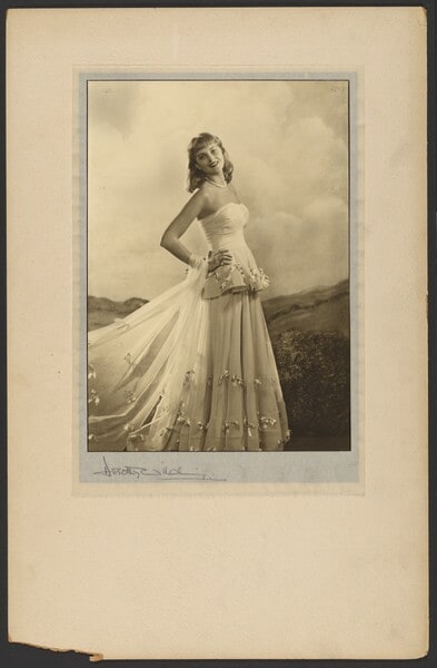 [Miss Virginia Leigh]