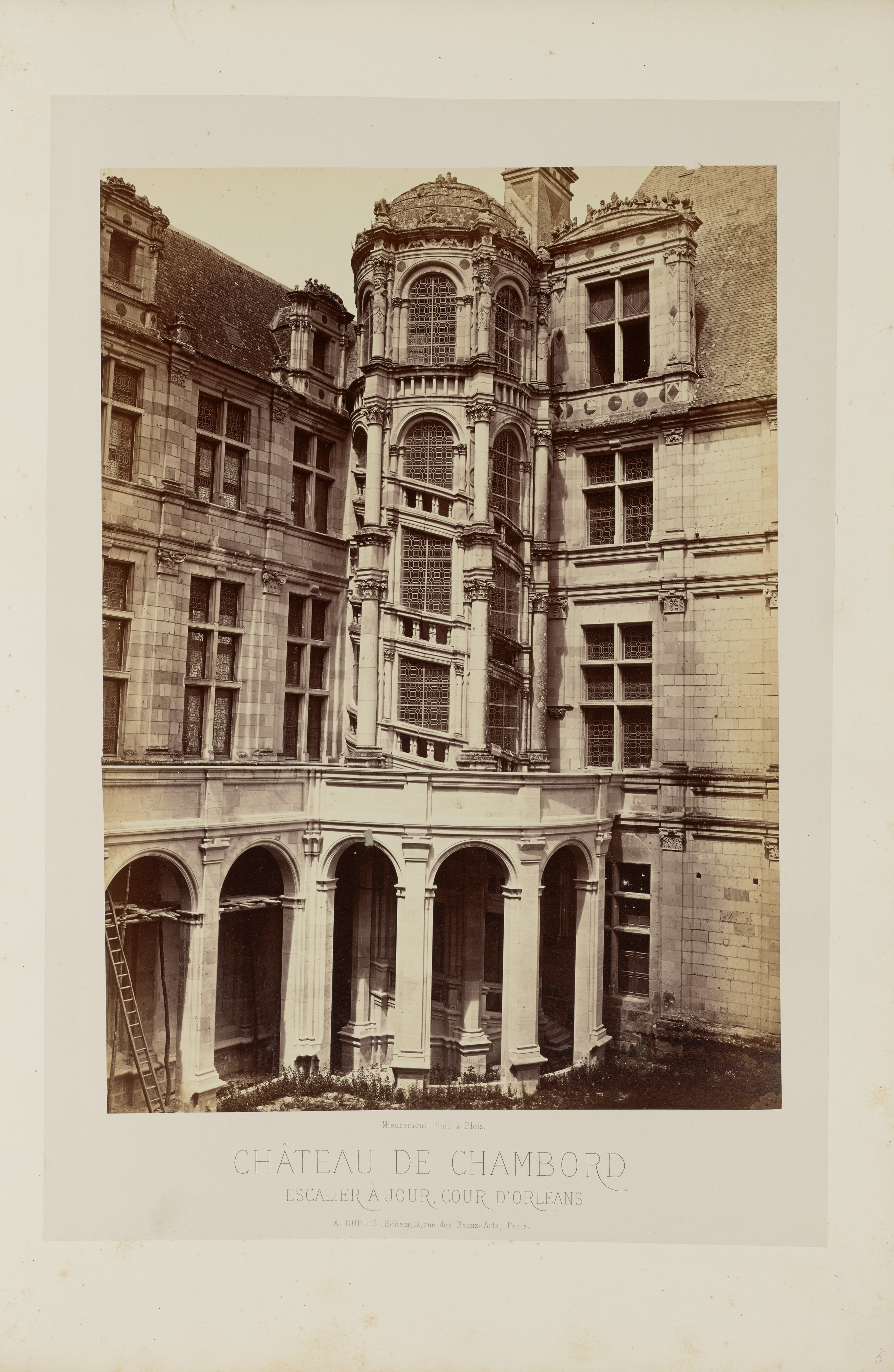 Château de Chambord: Escalier à jour, cour d'Orléans