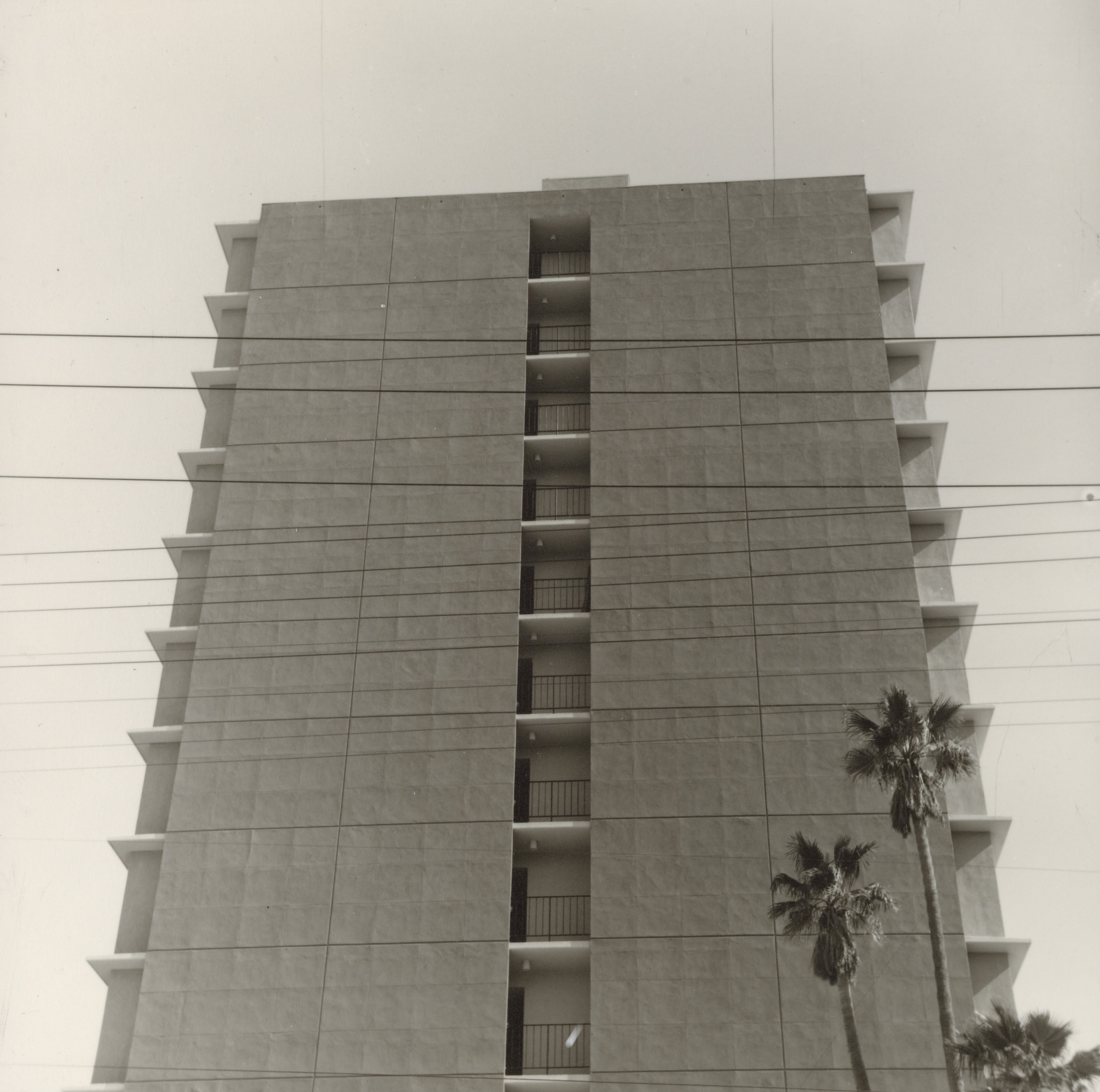818 Doheny Dr.