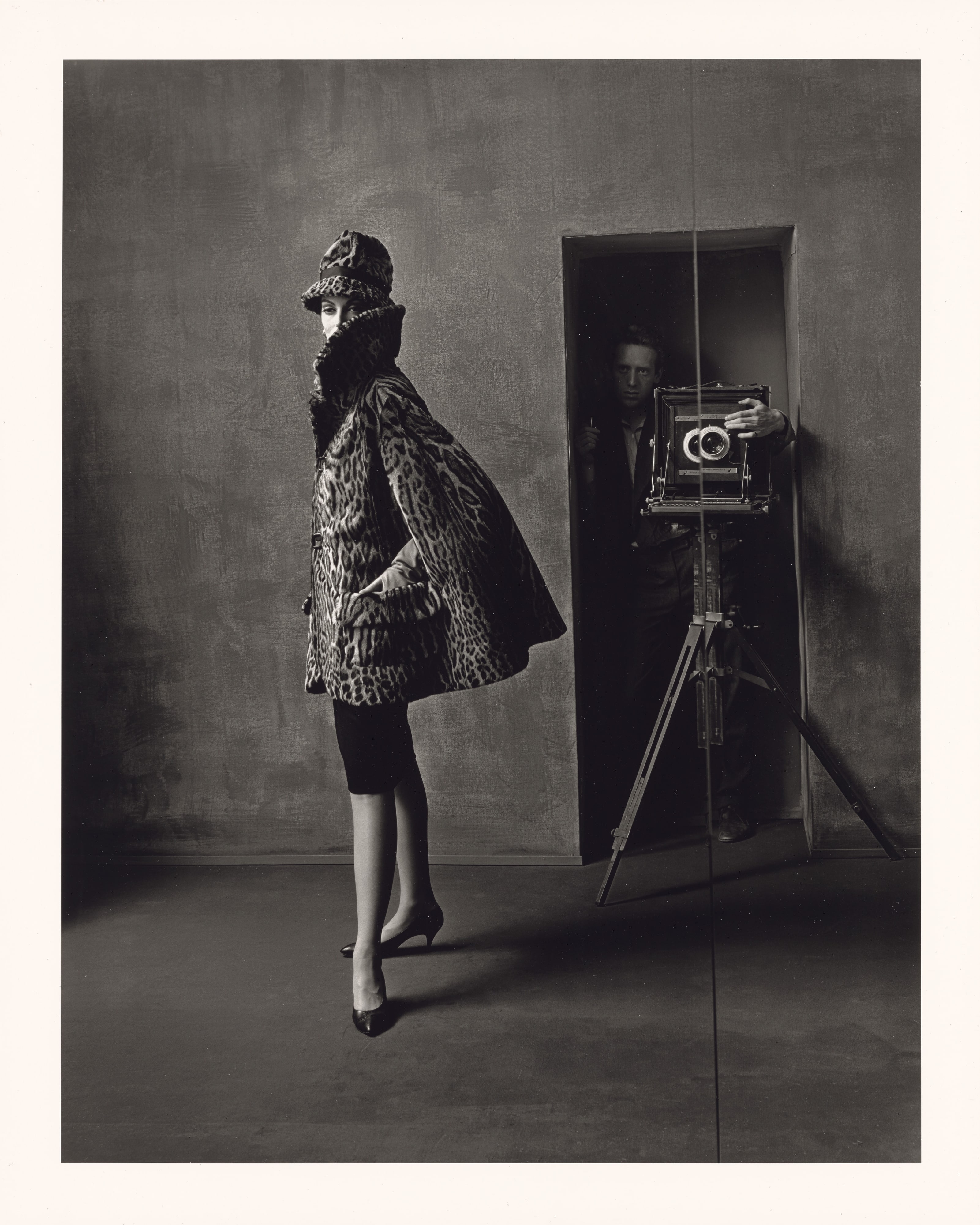 Carmen Las Meninas (Carmen Dell’Orefice and Melvin Sokolsky), New York