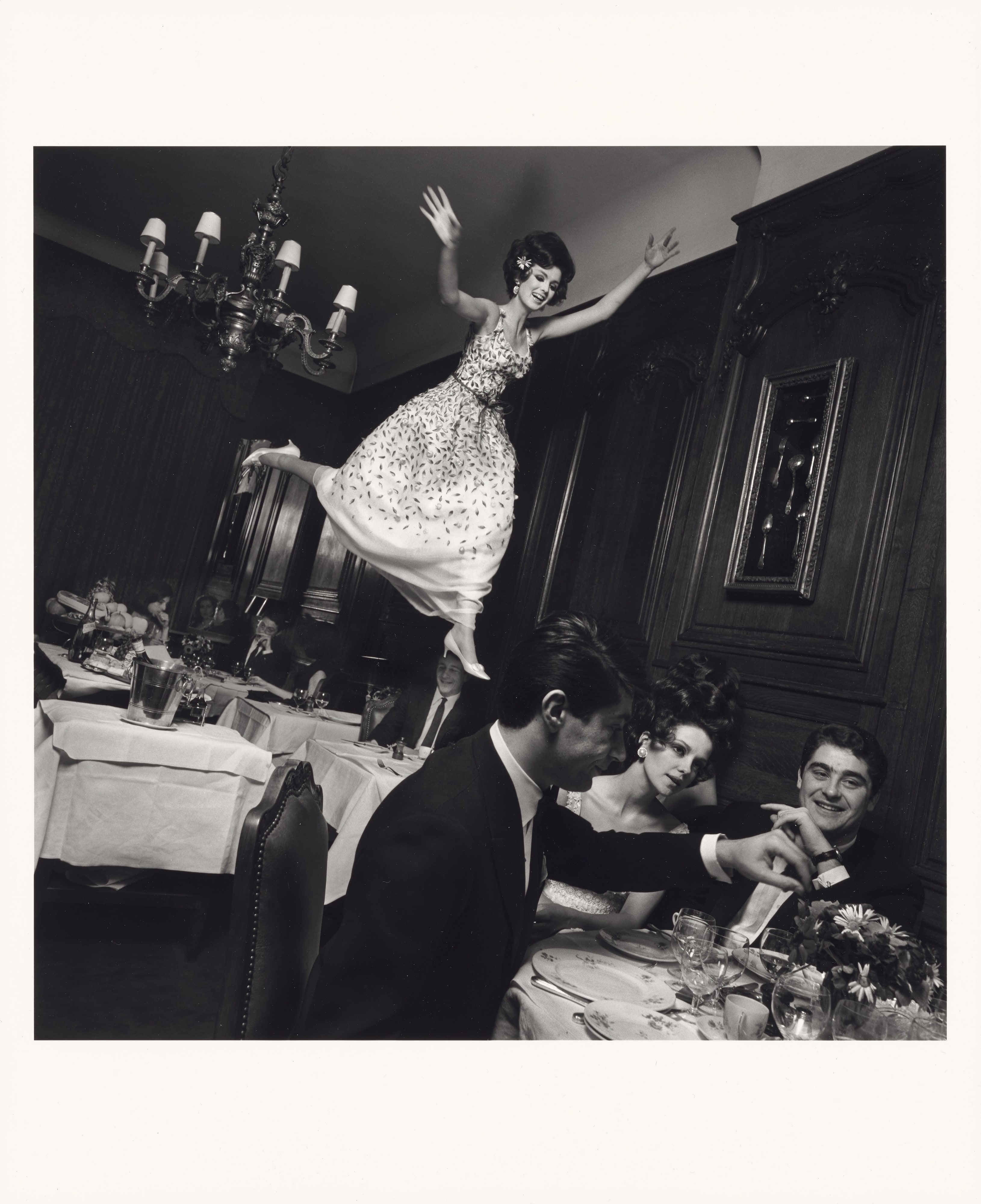 Jump (Dorothea McGowan), Paris
