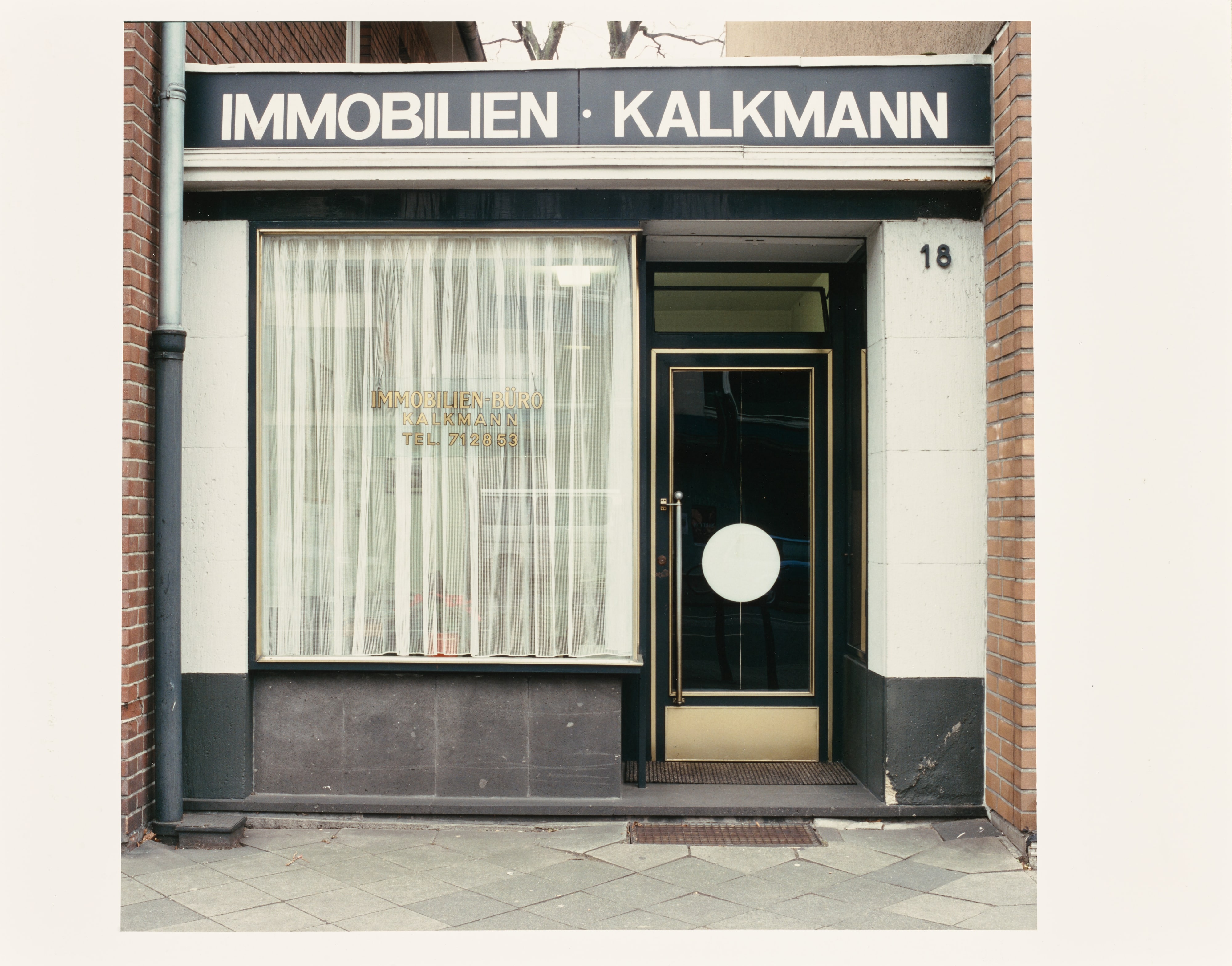 Untitled (Dusseldorf-Benrath 1)