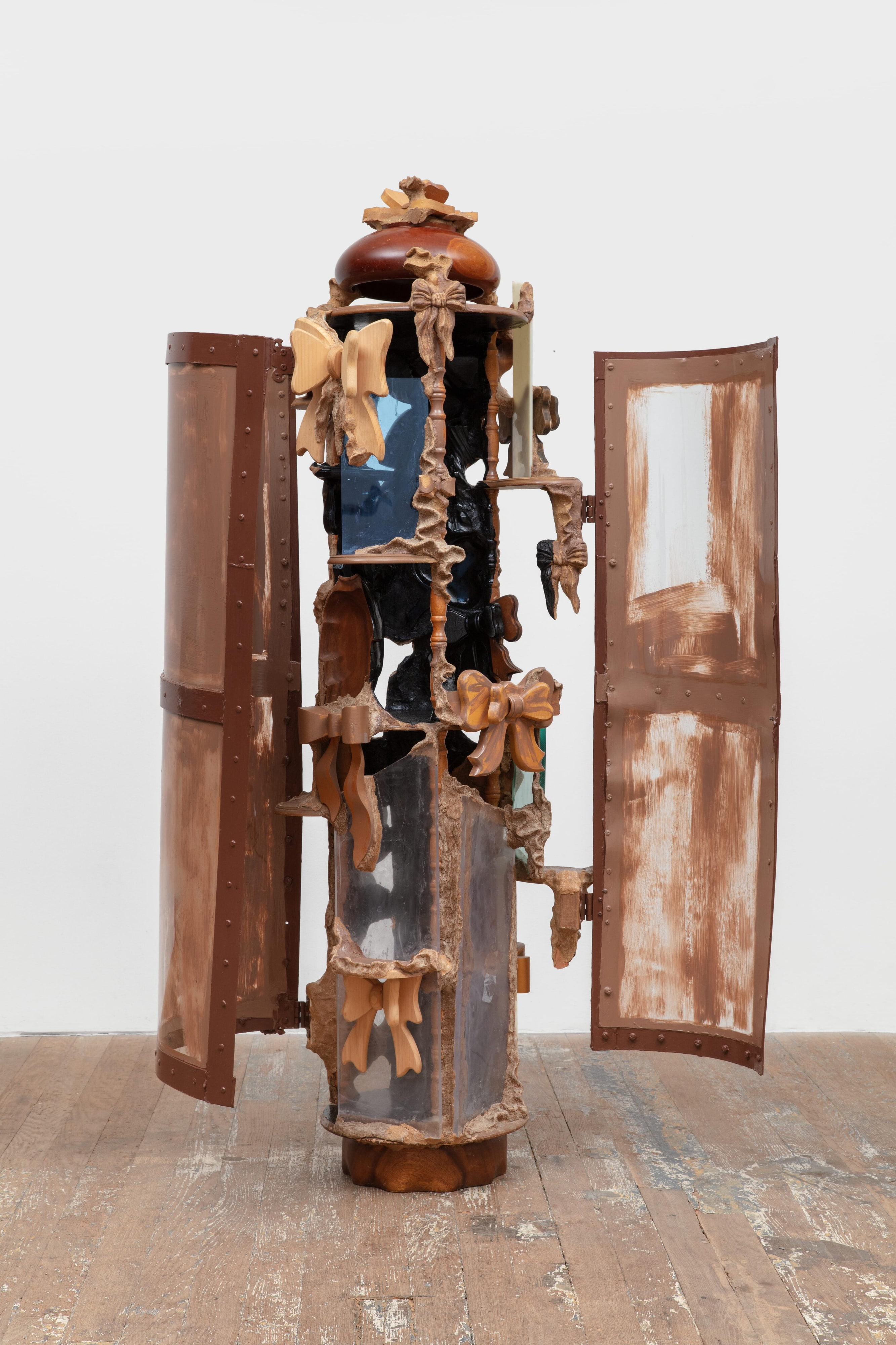 Cubbard with Barrel Doors