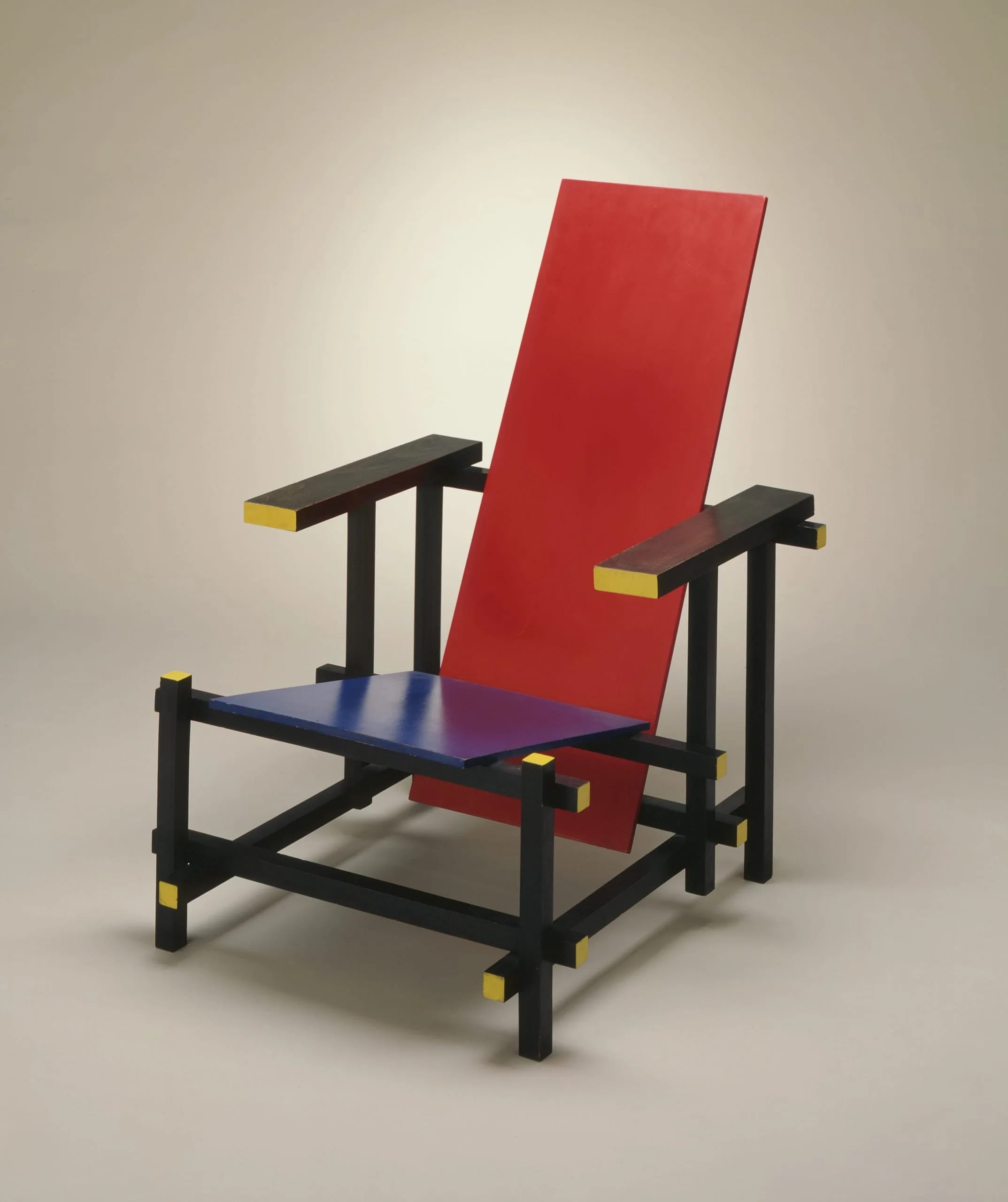 Red-Blue Chair