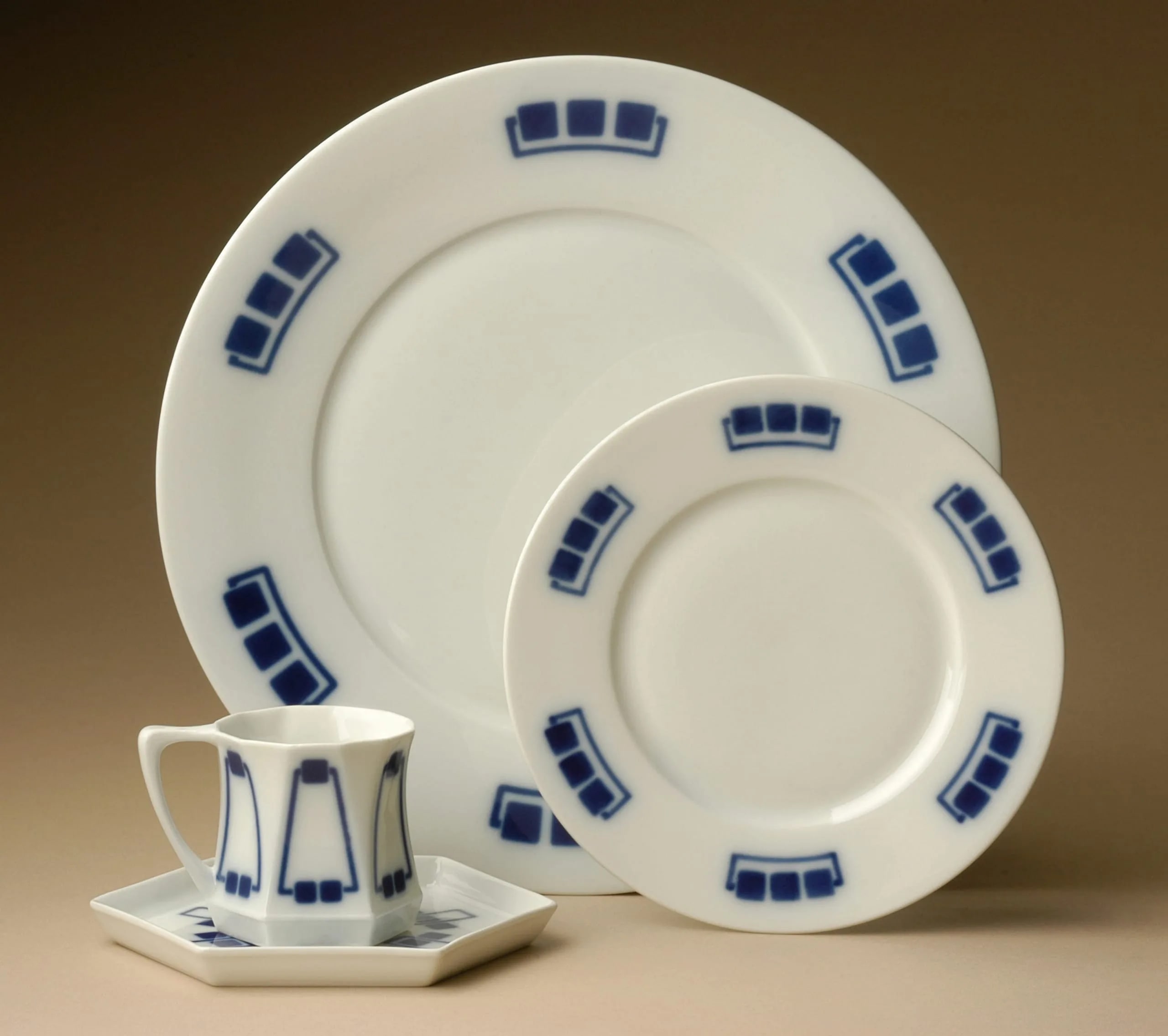 Dinner Plates, for the Wertheim Department Store, Berlin
