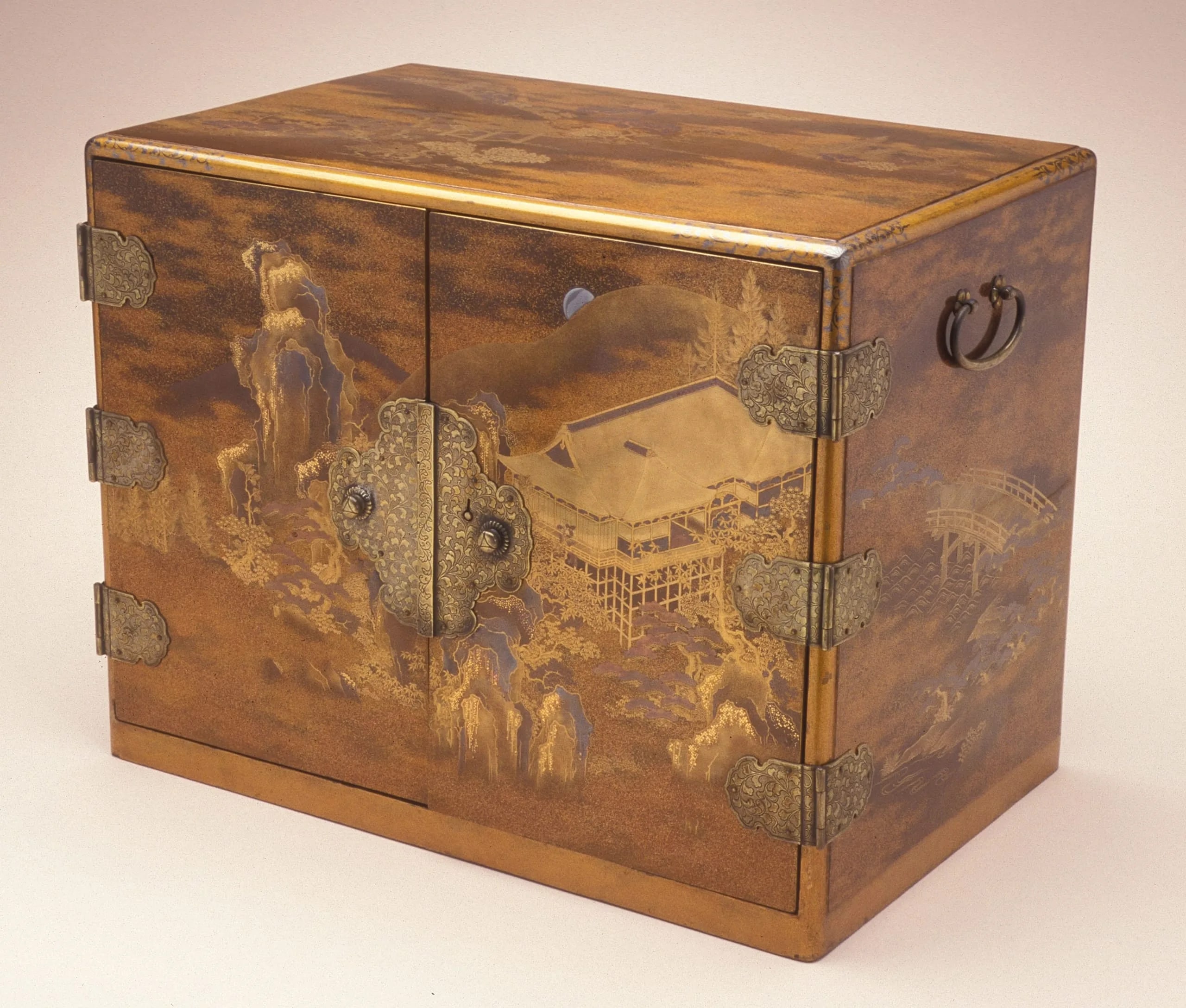 Chest of Drawers with Design of the "Eight Views of Ōmi"