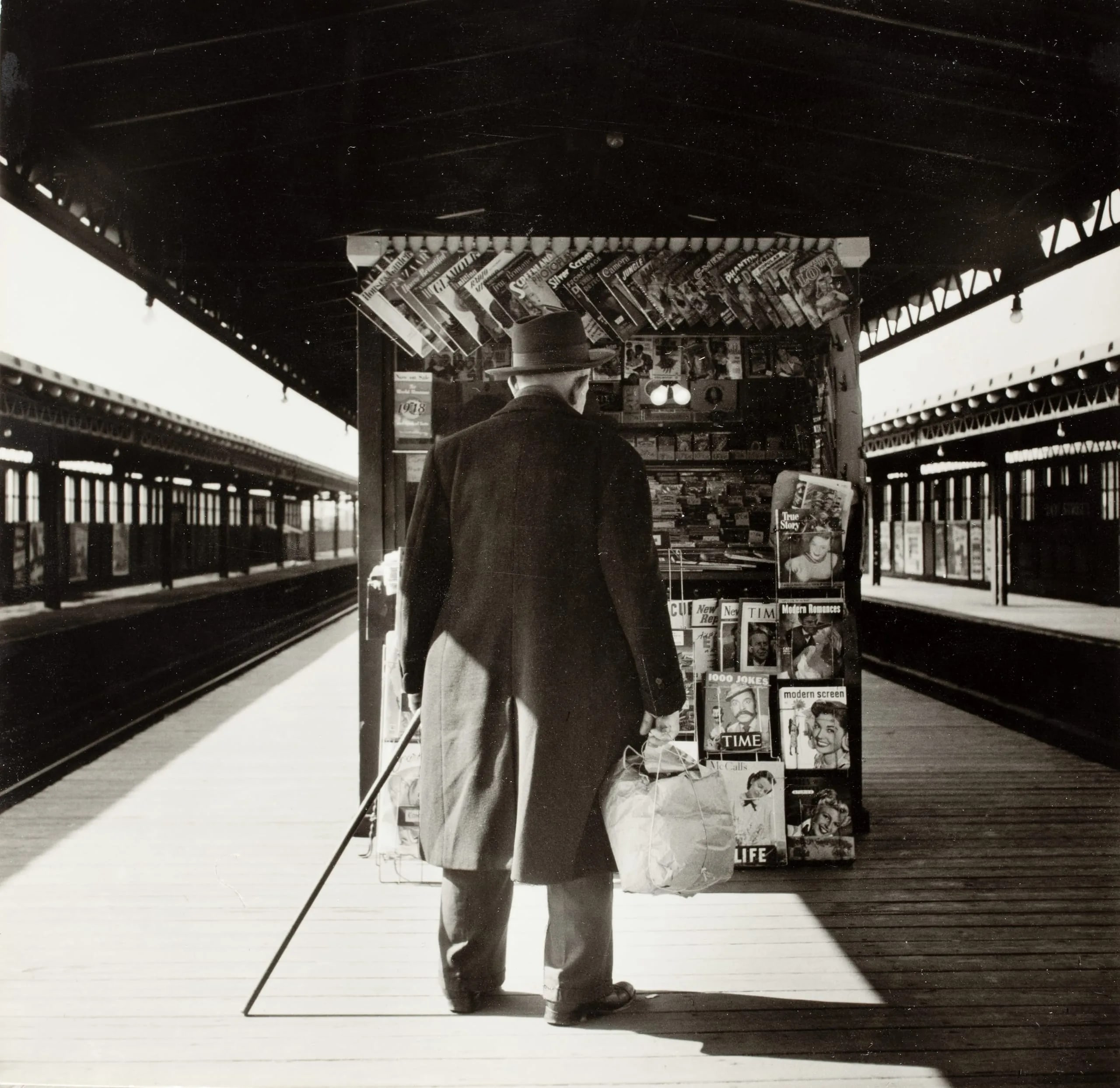 Untitled (Man In Front Of Magazine Stand - Subway)
