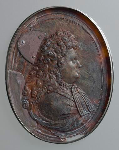 Snuffbox