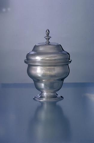 Sugar bowl