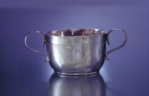 Dram cup
