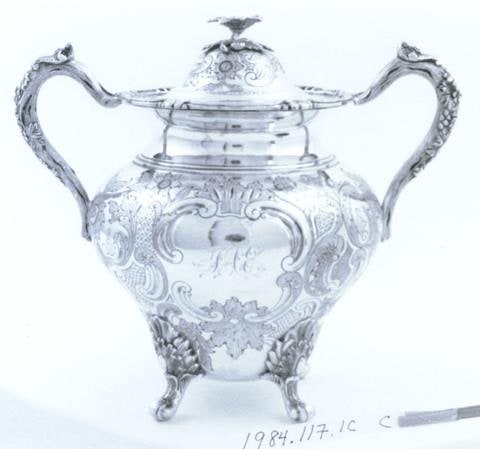 Sugar bowl with cover