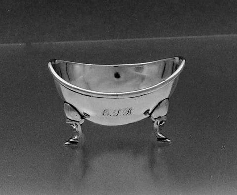 Salt dish