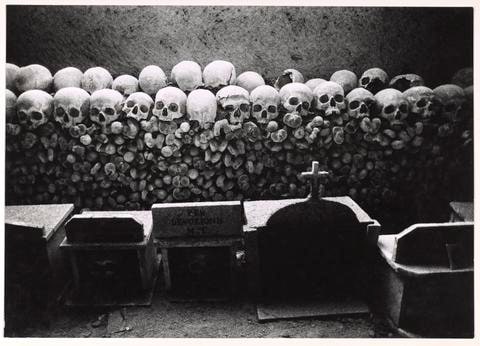 The Cult of the Dead, Naples