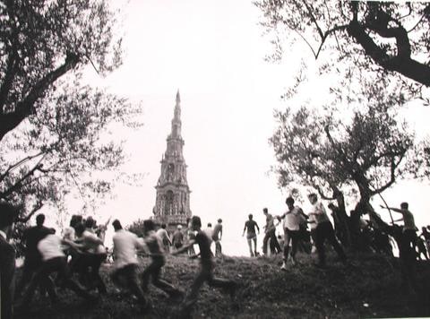 The Cart of Mirabella Eclano (Votive Machine) from Chi è Devoto (Who is Devout)
