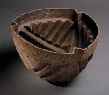 Triangular Swirling Hanging Floor Pot