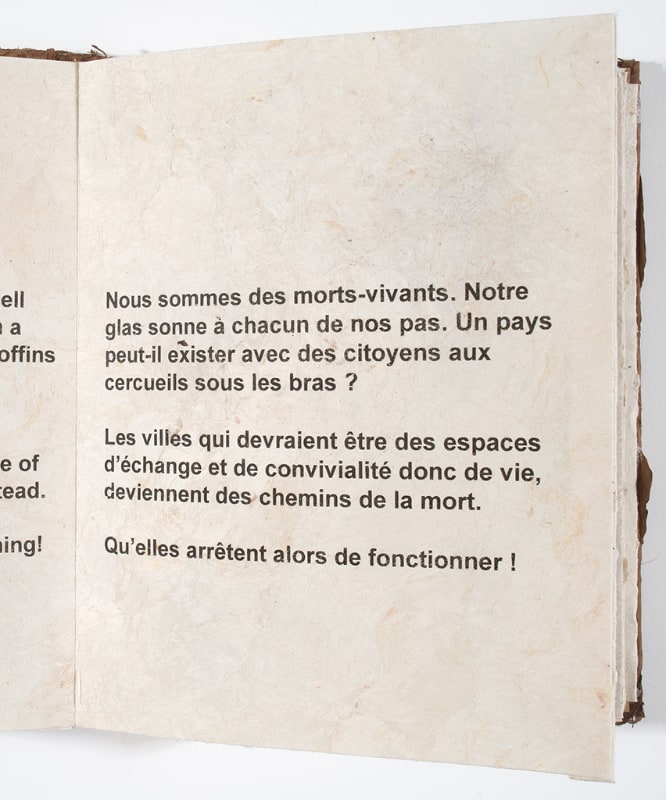 "Nous sommes des morts-vivants."