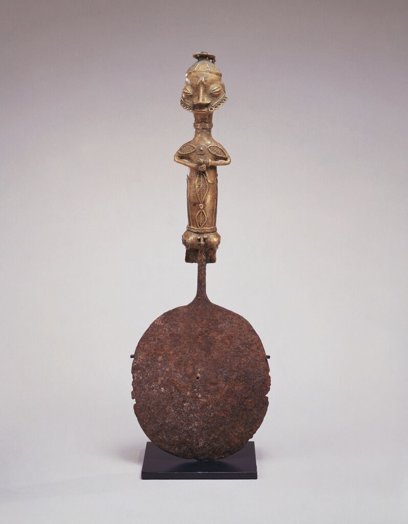 Fan-Shaped Ritual Object
