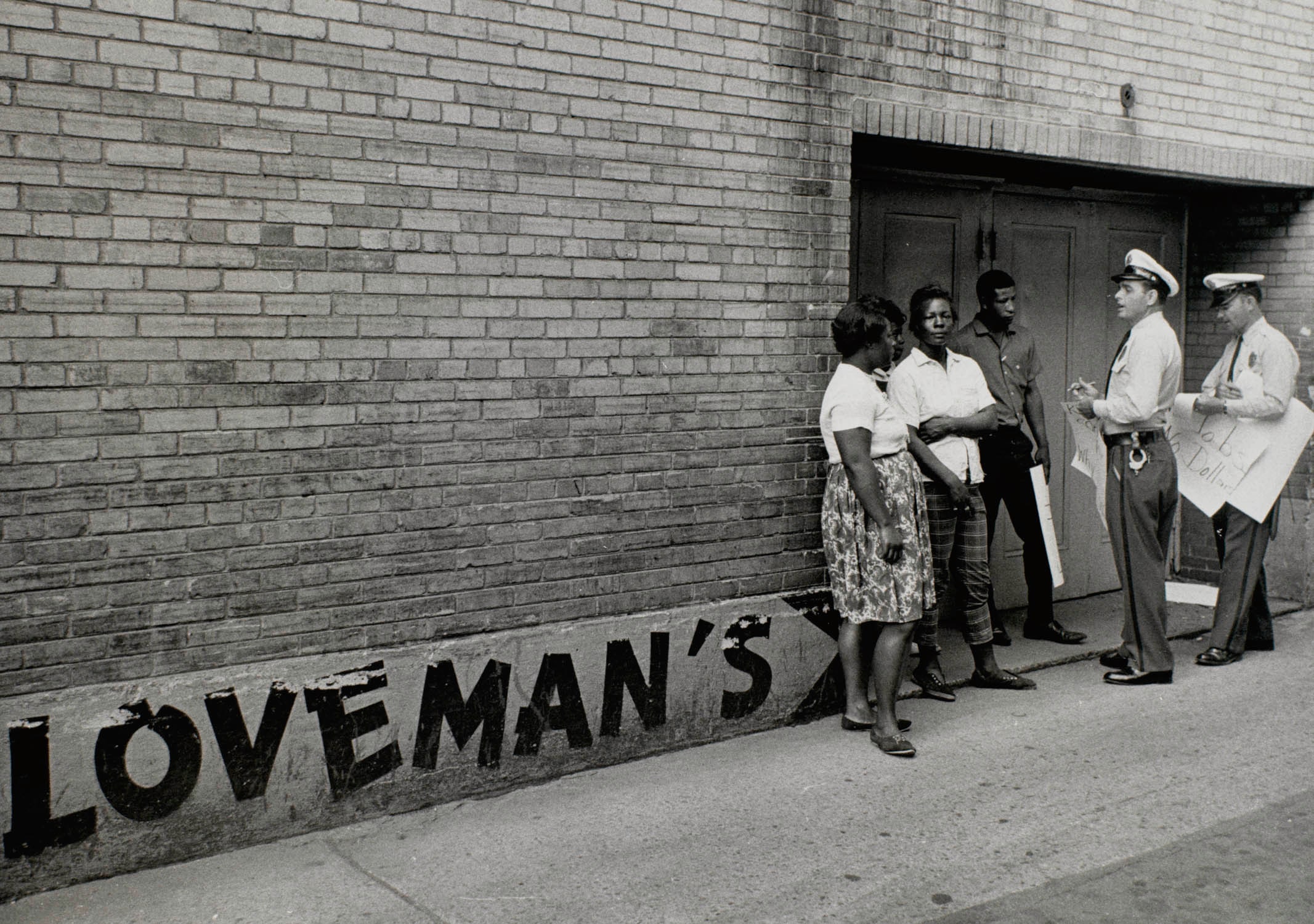 Picketers Arrested behind Loveman's Department Store, Birmingham, Alabama