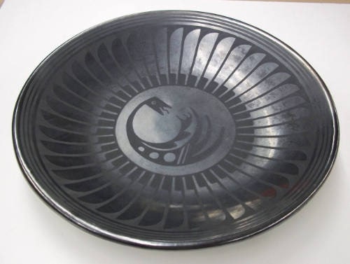 Plate with Bird and Feather Design