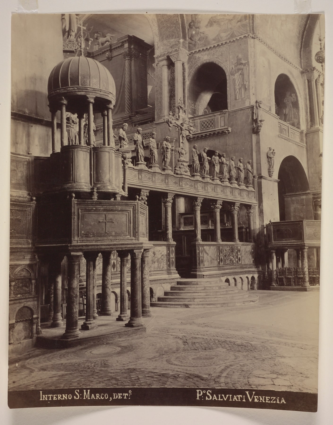 interior view of San Marco, detail
