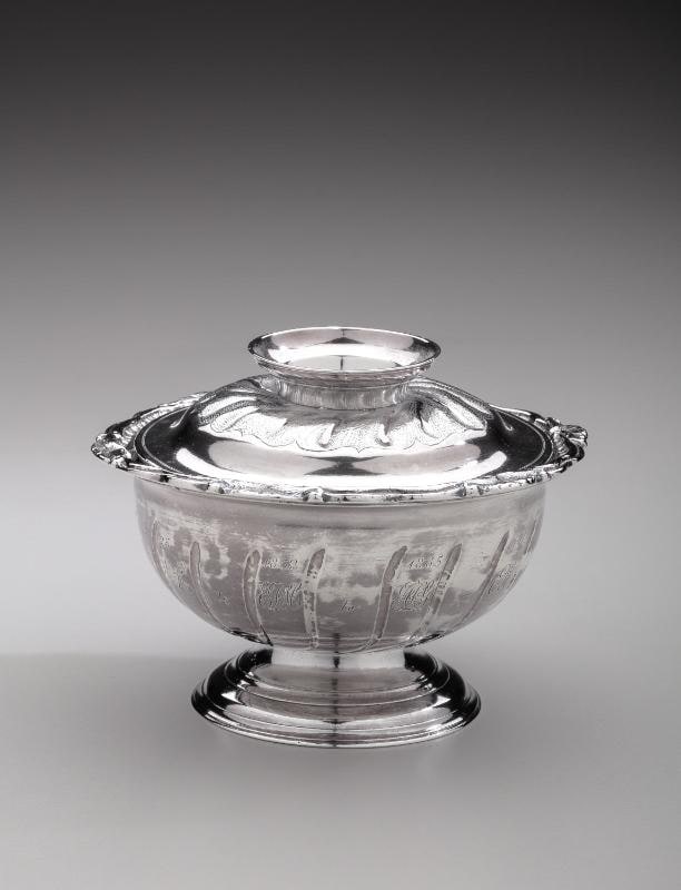 Sugar bowl in the Rococo style