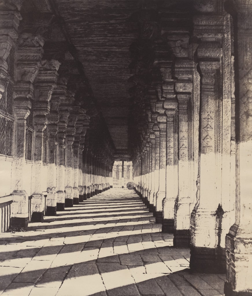Aisle on the South Side of the Puthu Mundapum, from the Western Portico, Madura