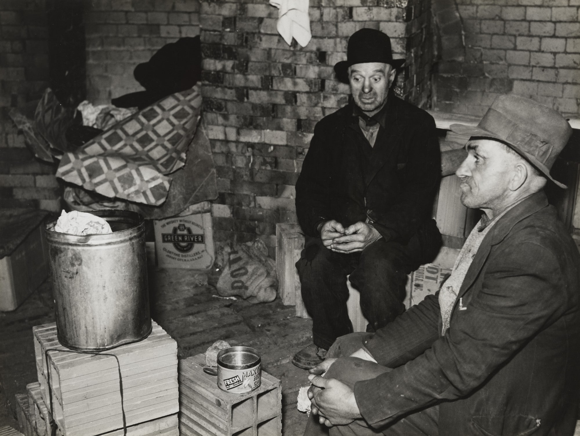 Unemployed Men Living in Kiln, Akron, Ohio