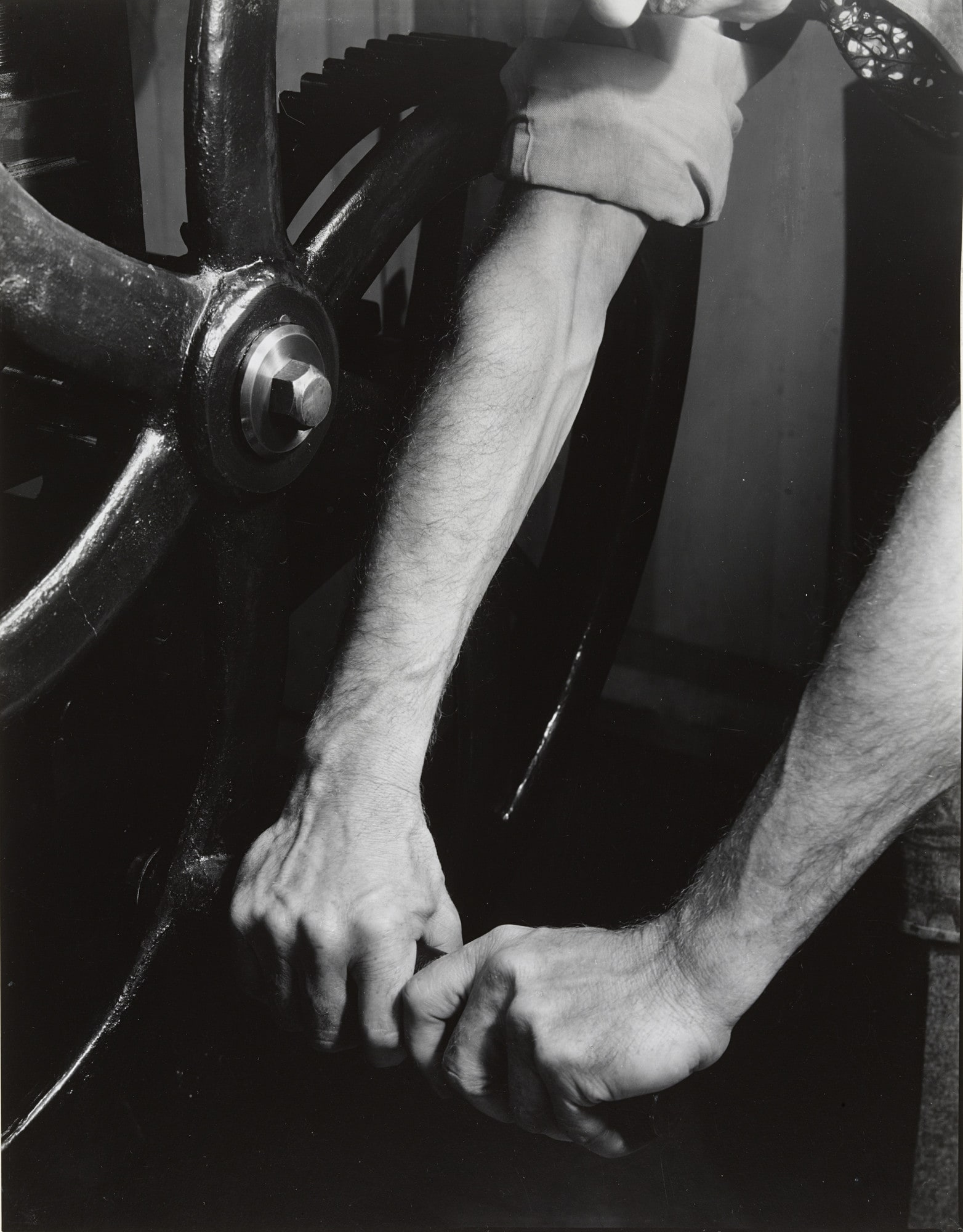 Hands of Roi Partridge on Etcher's Press