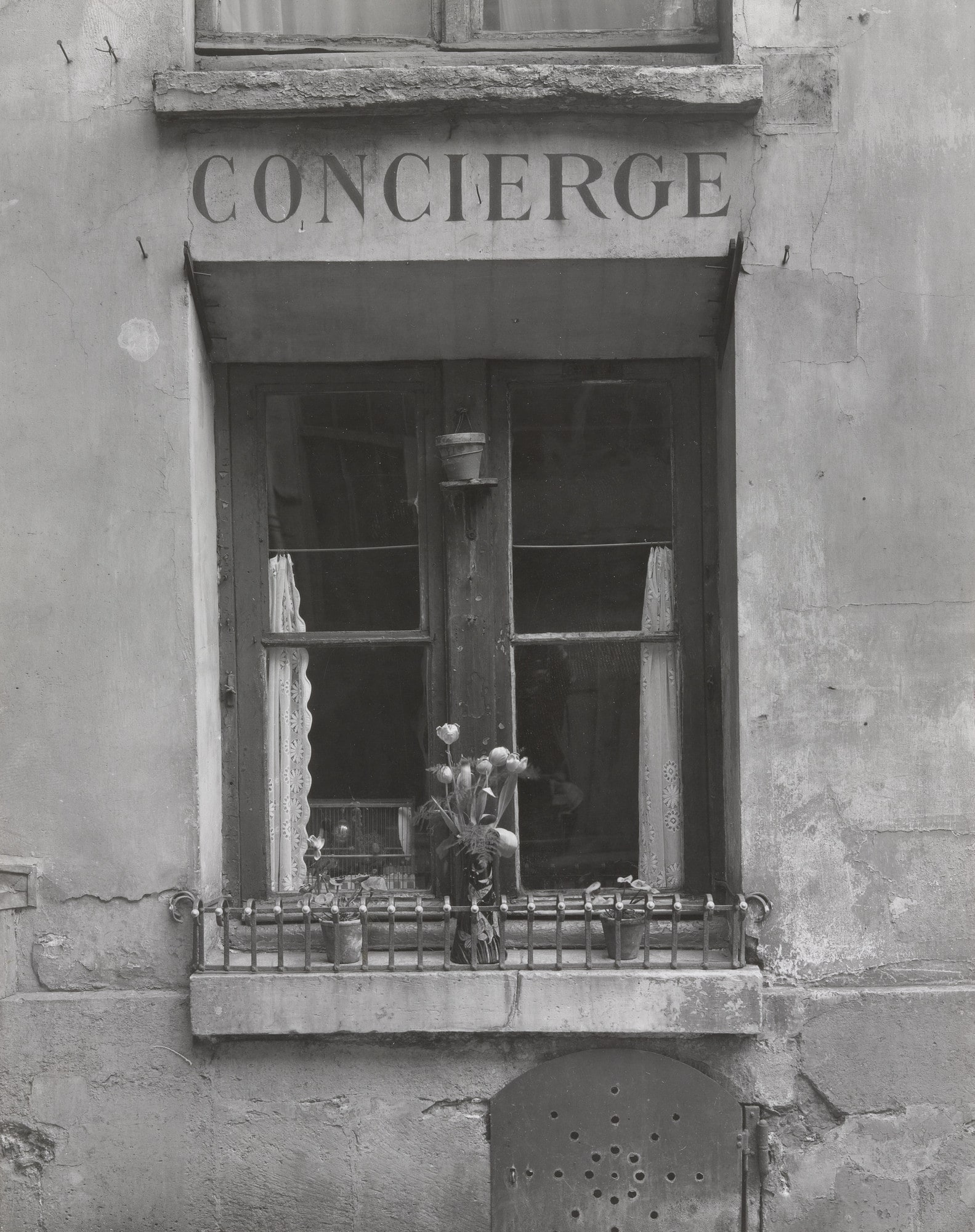 Concierge's Window, Paris
