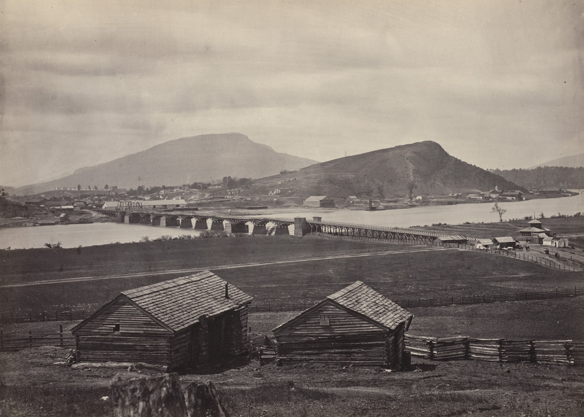 Chattanooga, from the North from the album Photographic Views of Sherman's Campaign