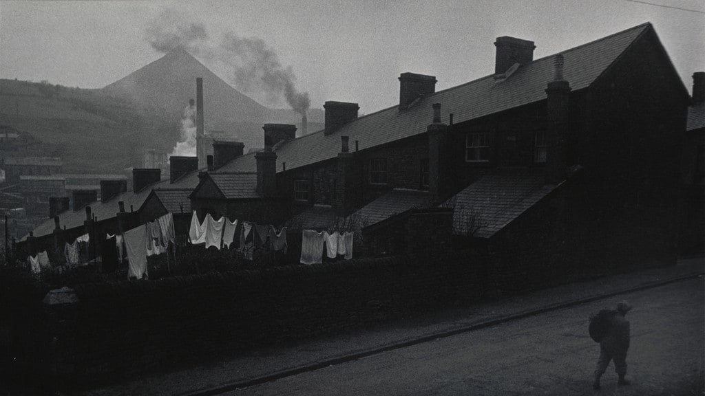 Great Britain, (Houses and laundry)