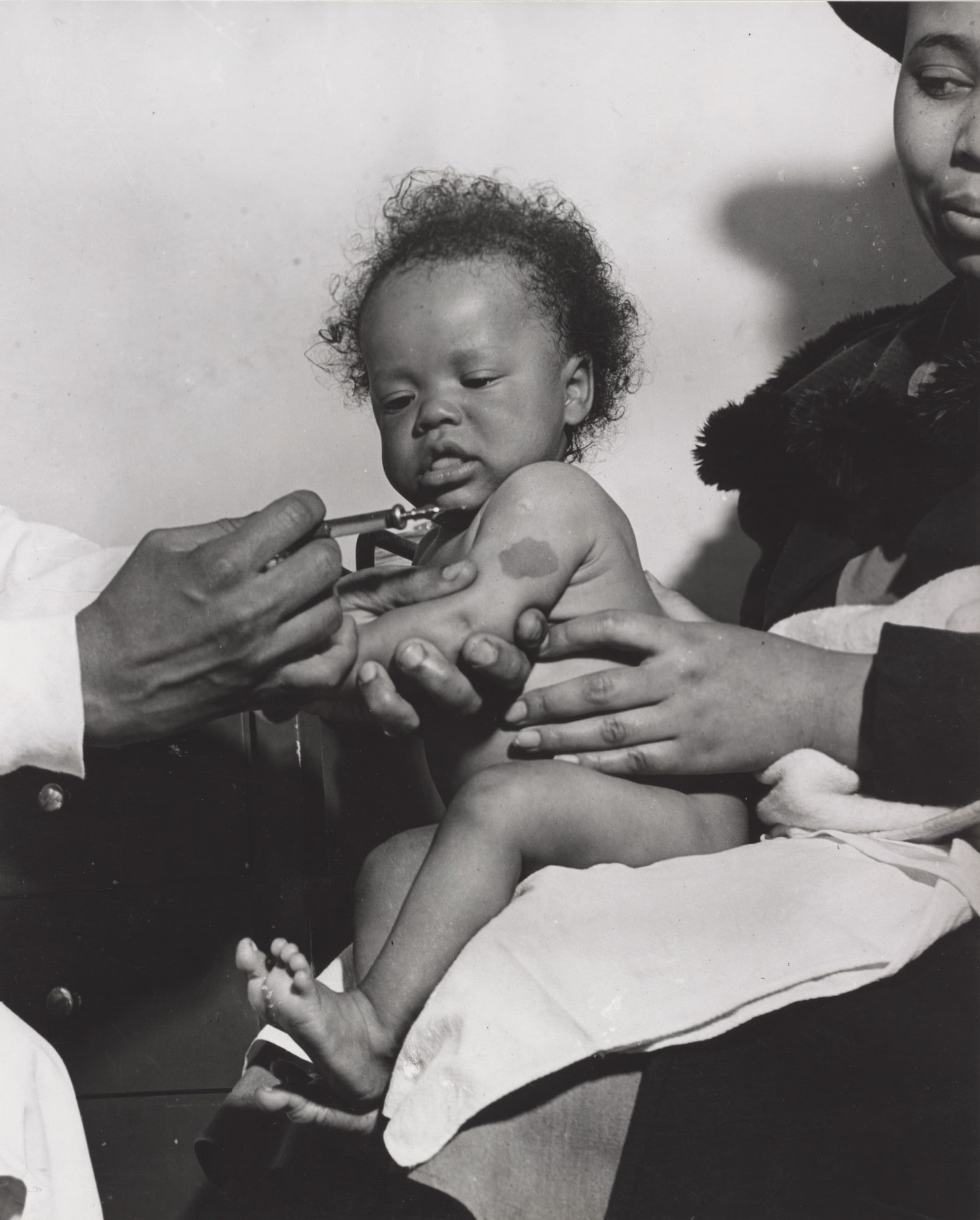 Diptheria Innoculation, Harlem Clinic