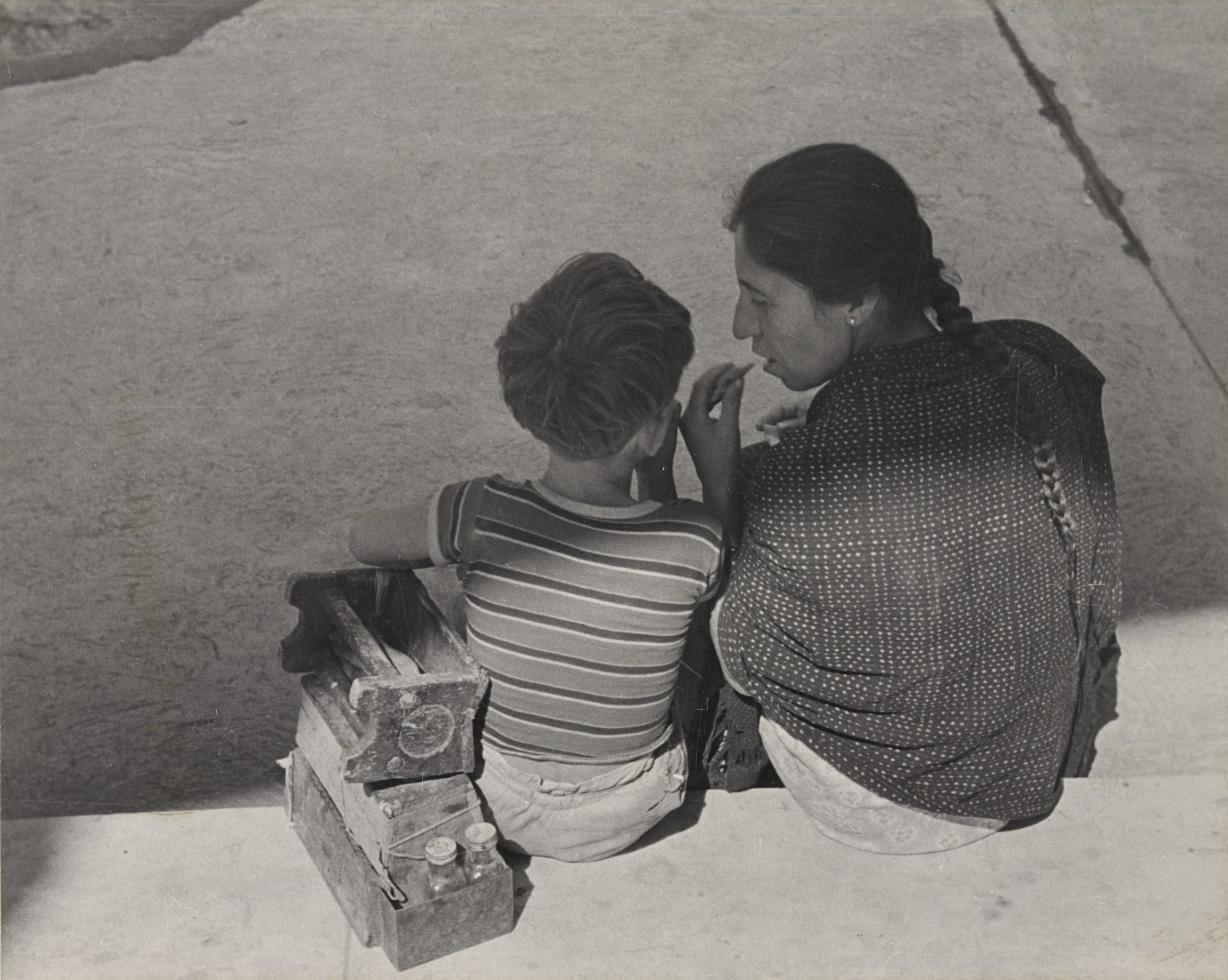 La mamá del bolero y el bolero (The Mother of the Shoeshine Boy and the Shoeshine Boy)
