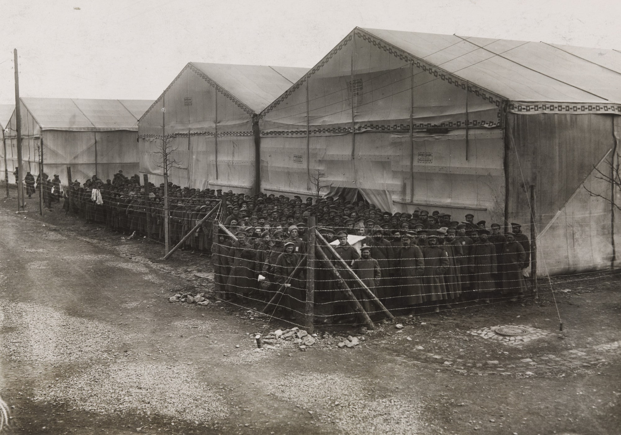 Russian Captives in German Barracks
