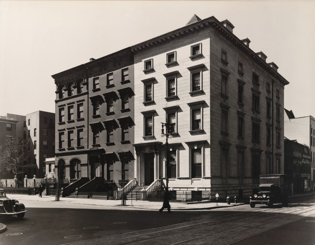 Fifth Avenue, Nos. 4, 6, 8, Manhattan