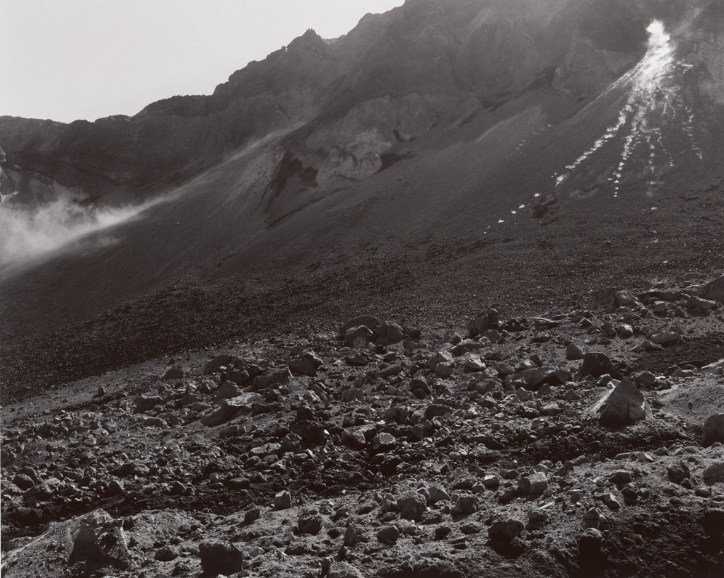 Rockfall inside Mount St. Helens crater