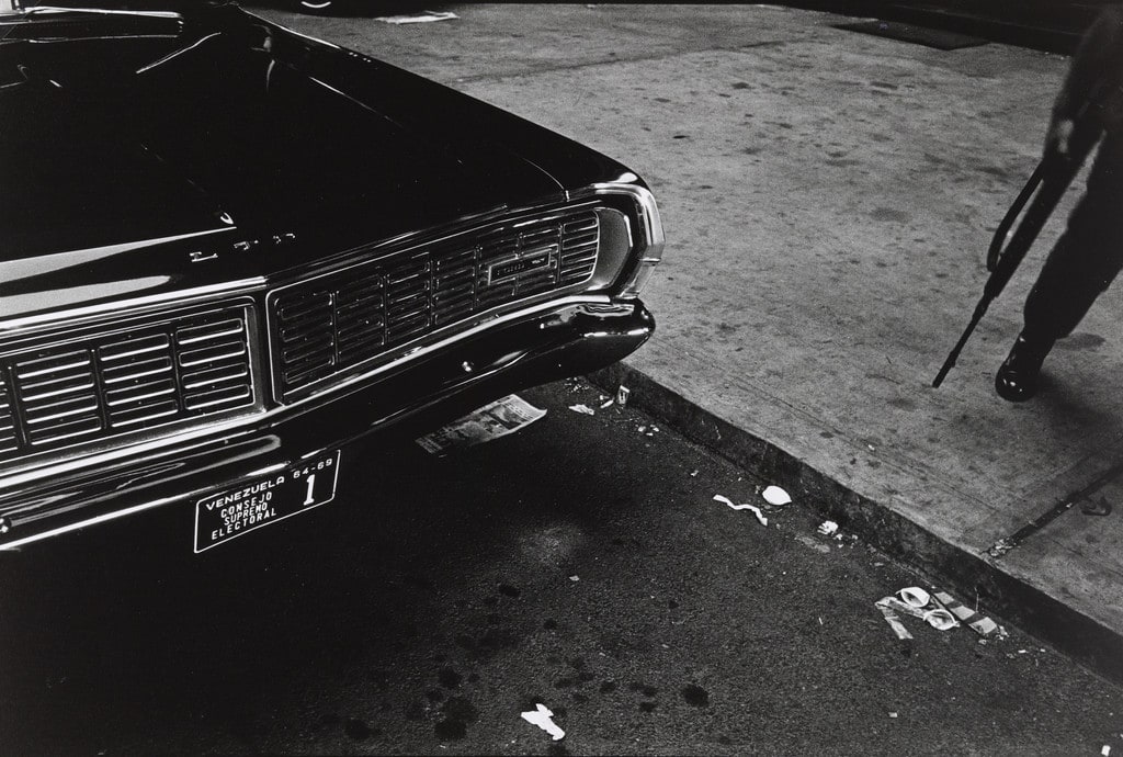 Car and Gun, Caracas