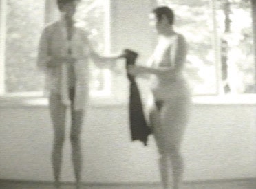 Zwei Frauen im Gefecht (Two Women in Combat)