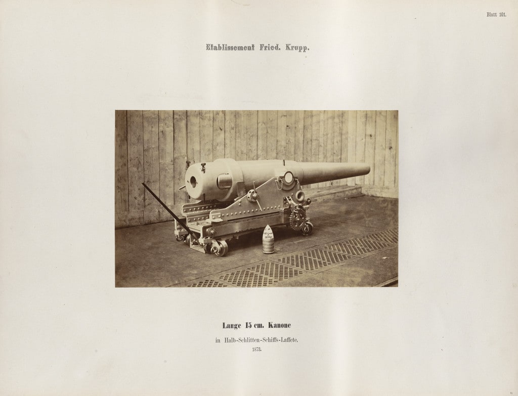 Lange 15 cm. Kanone in Halb-Schlitten-Schiffs-Laffete