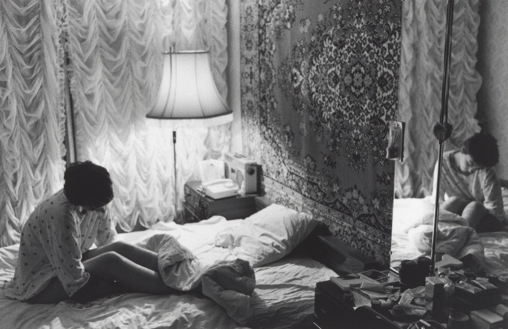 Russia (Mirror in Bed)