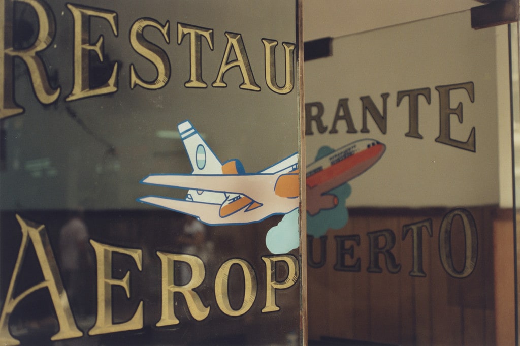 Restaurante Aeropuerto, Microcentro