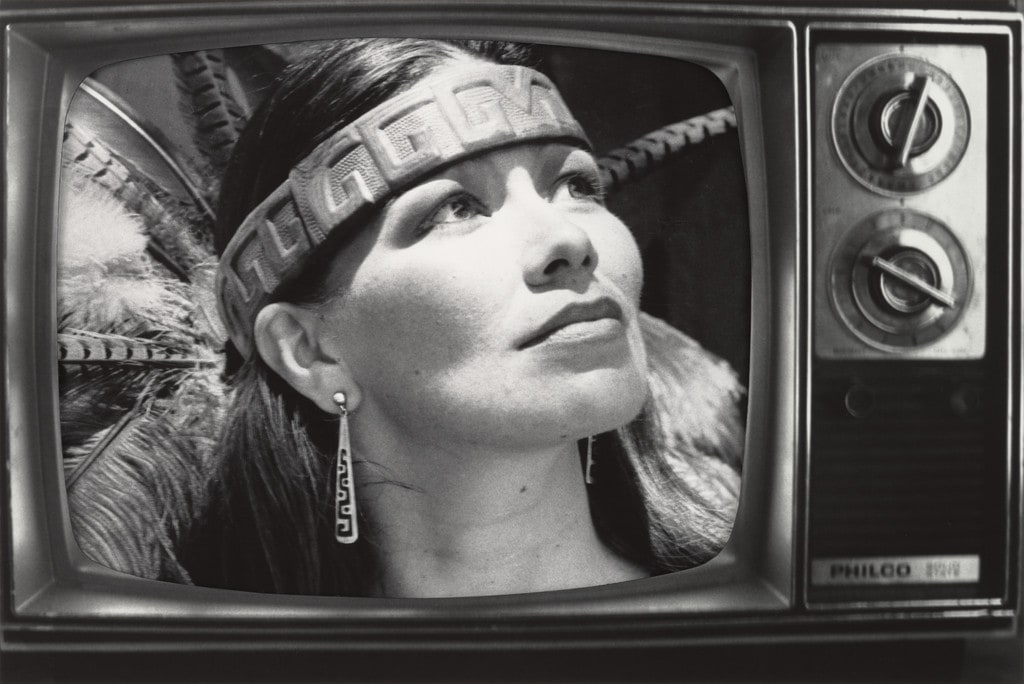 Vanna Brown, Azteca Style