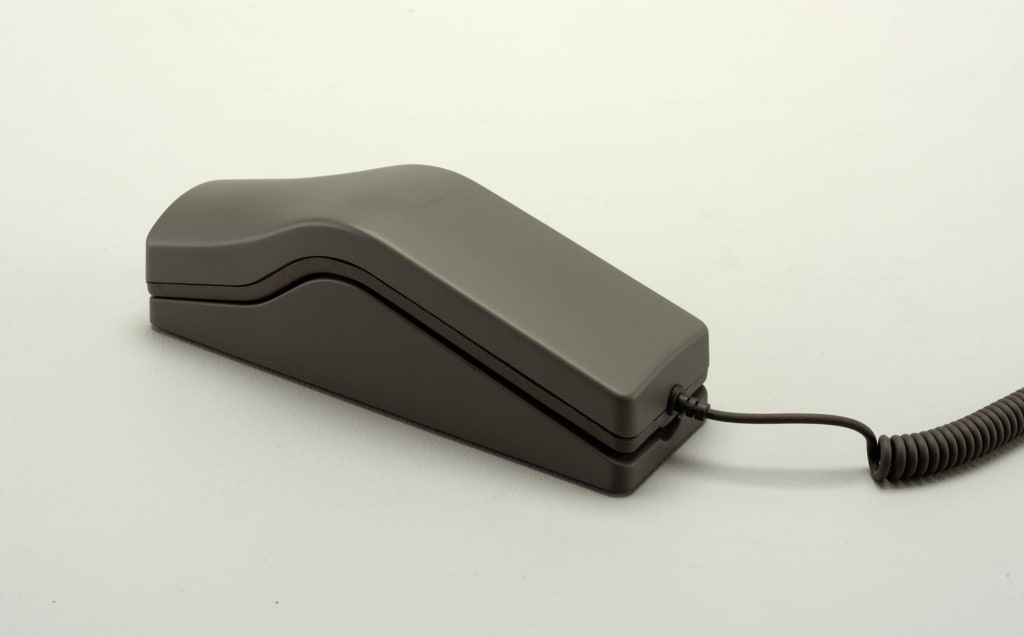 Becker EC Telephone Telephone And Base, 1986