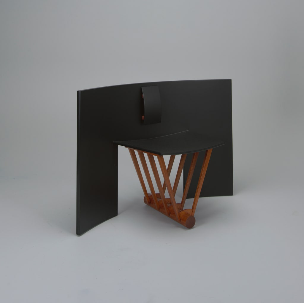 Chair (USA), 1991