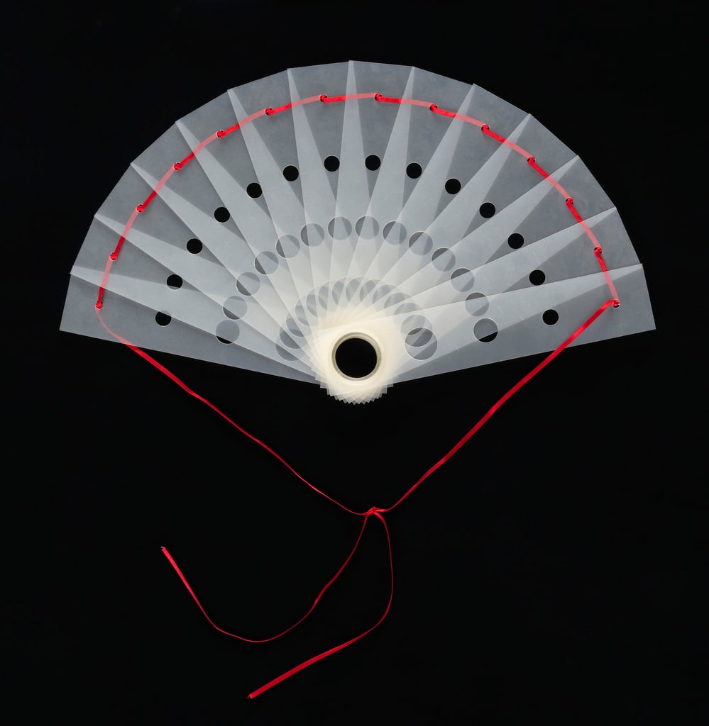 Brisé Fan, 1992