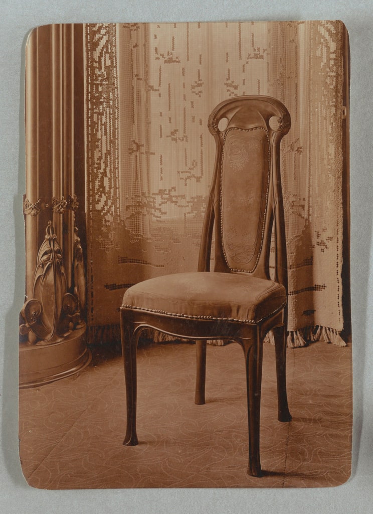 Photograph (France)